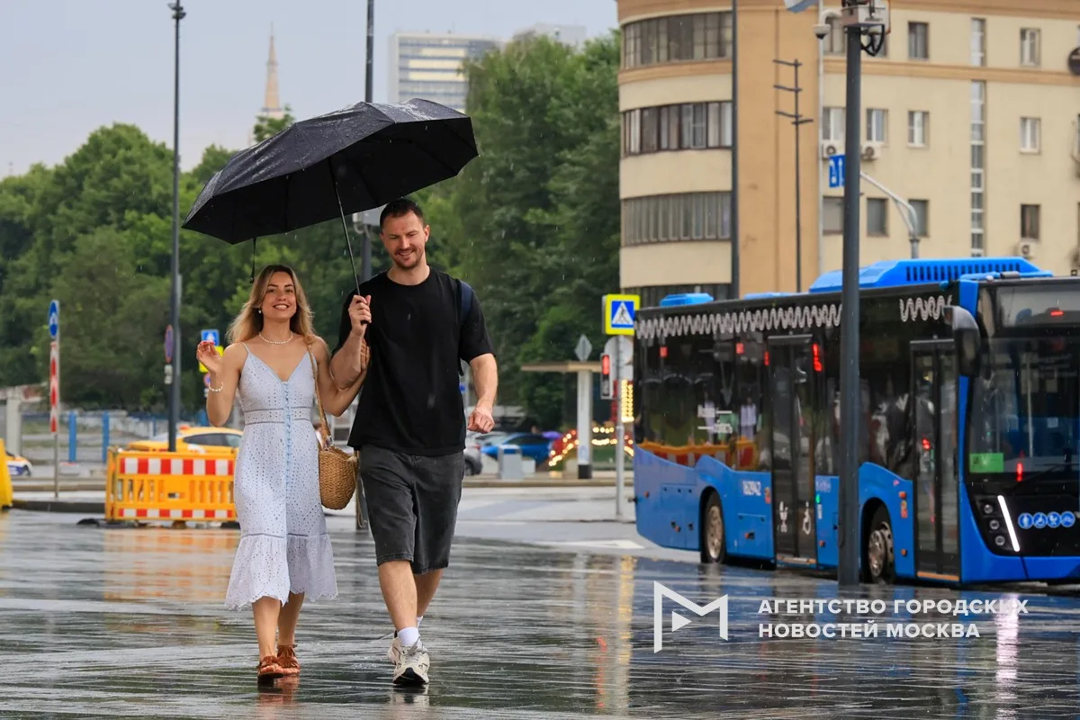 Доброго выходного утра — уже третьего по счёту☺️

В Москву пришла прохлада: днём температура подраст