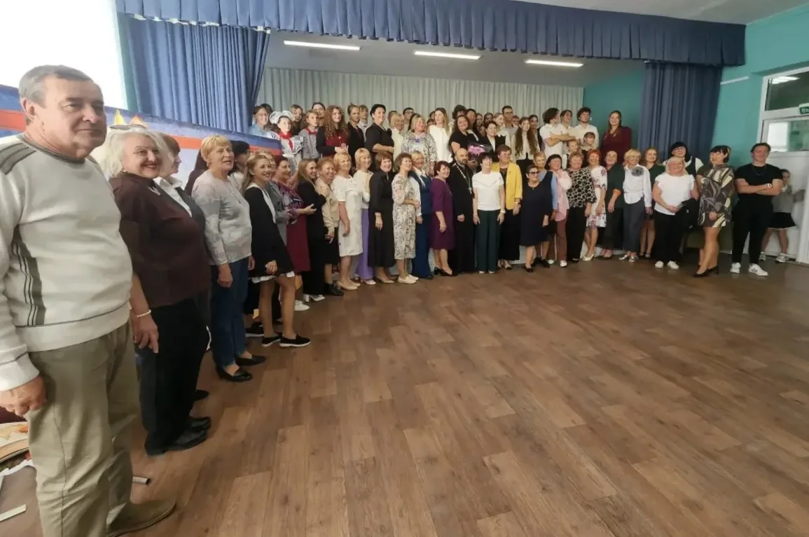✨ 2 октября в ГБОУ «СОШ № 50» на улице Генерала Жидилова прошёл концерт, посвящённый Дн...