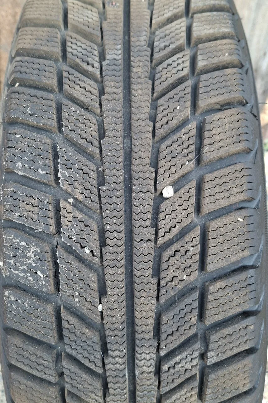 Продам 4 зимних колеса, 175/65 R14, 4х100, Донецк