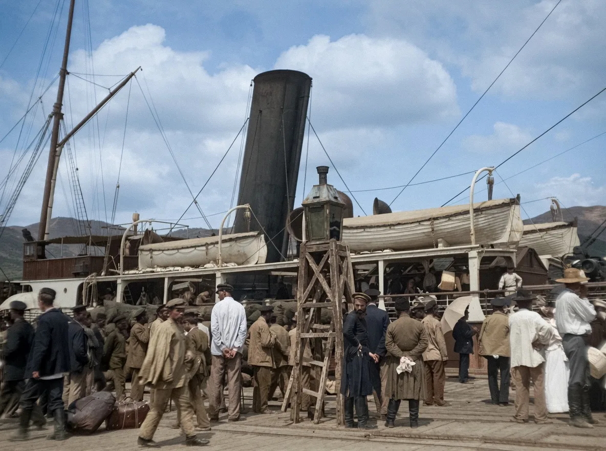 Прибытие парохода «Св. Николай». Новороссийск, 1898 год.

Фотограф: Александр Живаго


👉 BspChannel