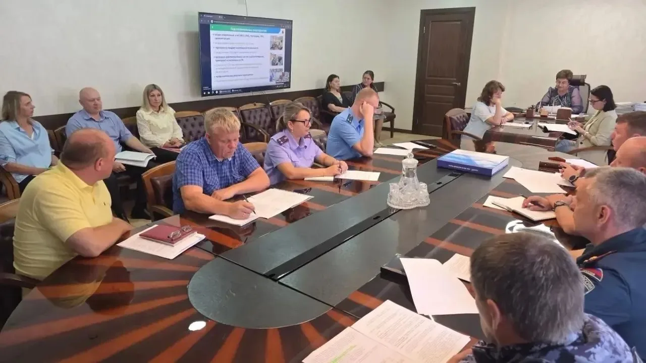 Совместно с начальником отдела г. Прокопьевска УФСБ России по Кемеровской области — Куз...