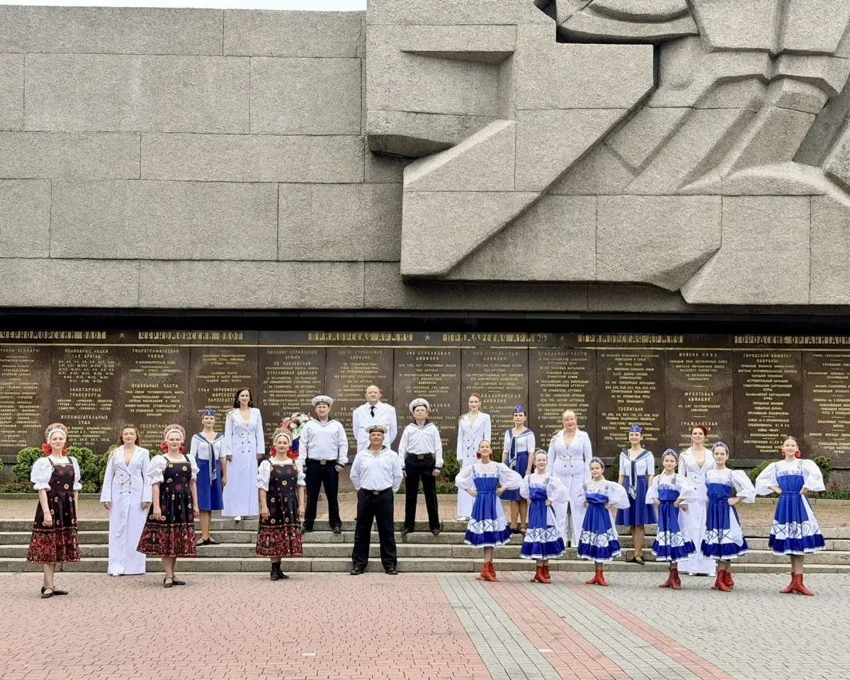 Песня «За тебя, Родина-мать» звучит как признание в любви к России, уважение к ее истор...