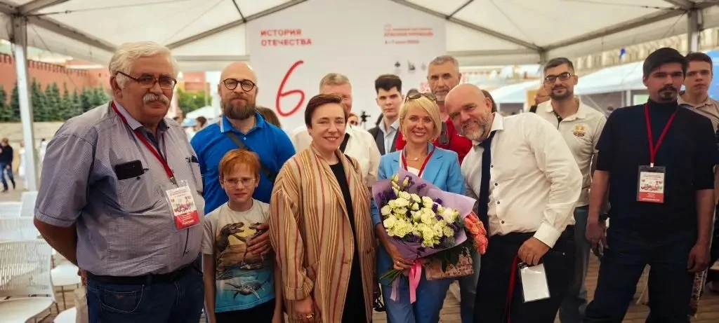 Спасибо огромное всем, кто пришел сегодня на Красную площадь на презентацию моей книги об Анатоле Де