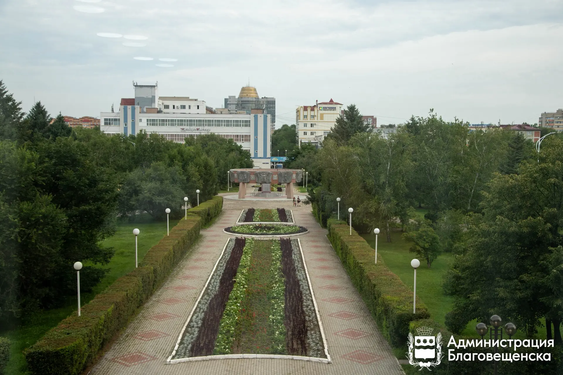 🌤️ Прогноз погоды в Благовещенске на 28 июля: 

🌡️ Облачно с прояснениями дождь, временами сильный