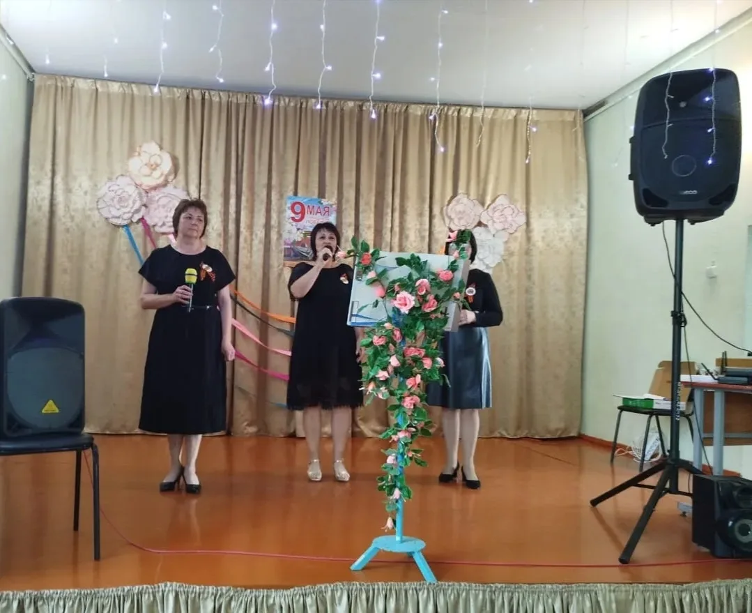 🎶⭐ Творческий коллектив "Керчанка" (село Кера) подарил жителям и гостям села Кривозерь...