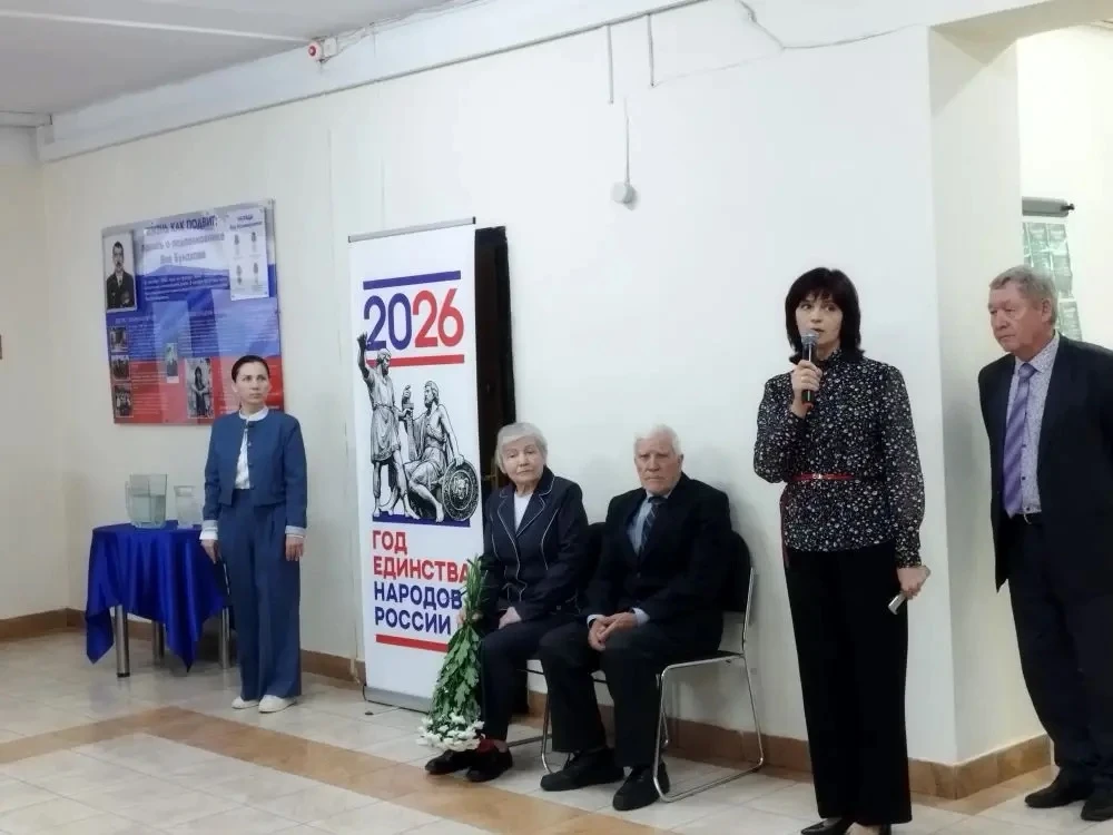 🕯️ Память, которая живёт в сердцах  15 апреля в школе прошёл памятный митинг и открытие мемориальног