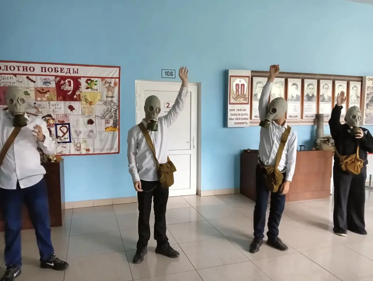 ☝В пришкольном лагере "Надежда" прошло занятие по отрабатыванию надевания противогаза и...