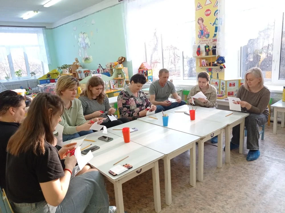 В  старшей группе "Бабочки" воспитатель Кондратьева В. В. прошло  родительское  собрани...