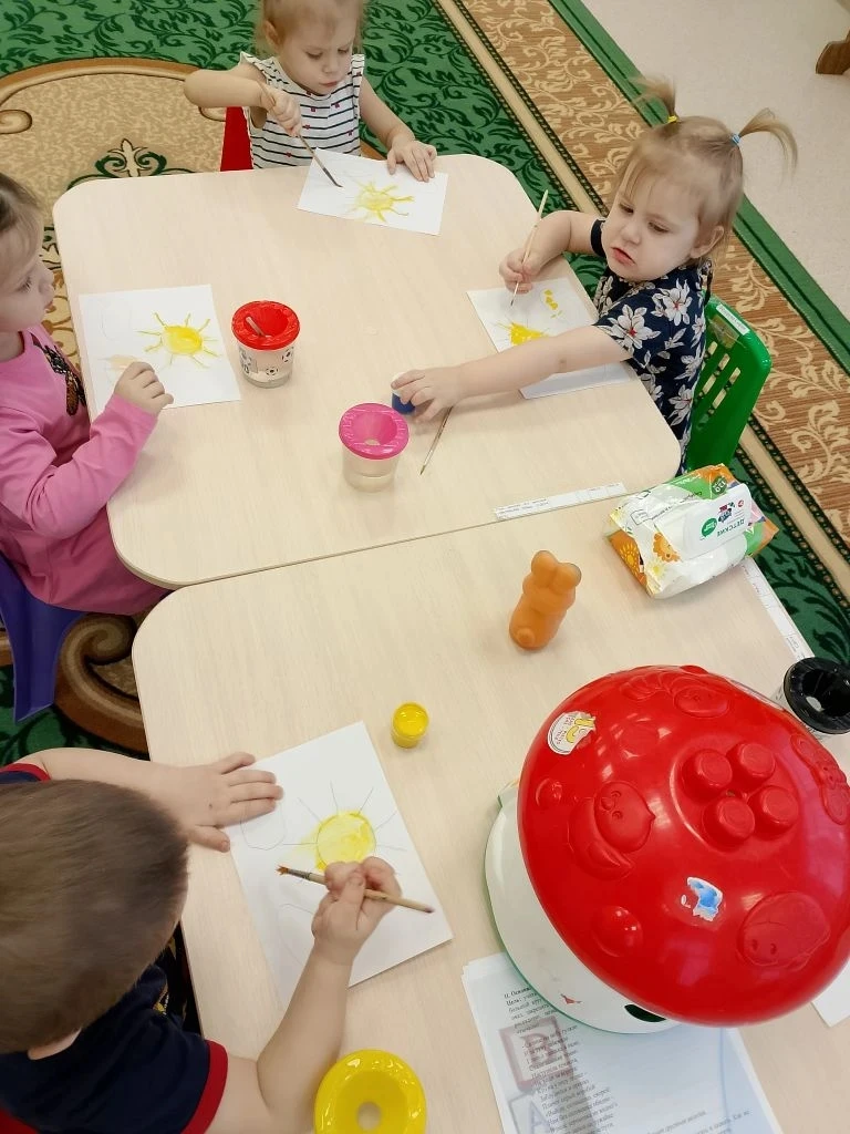 Солнечное настроение в наших руках! ☀️🎨