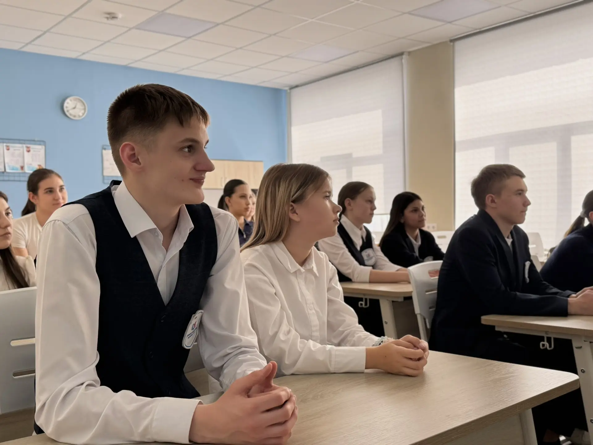 Одна страна - одна история!   Сегодня в нашей школе для активистов прошла увлекательная викторина «О