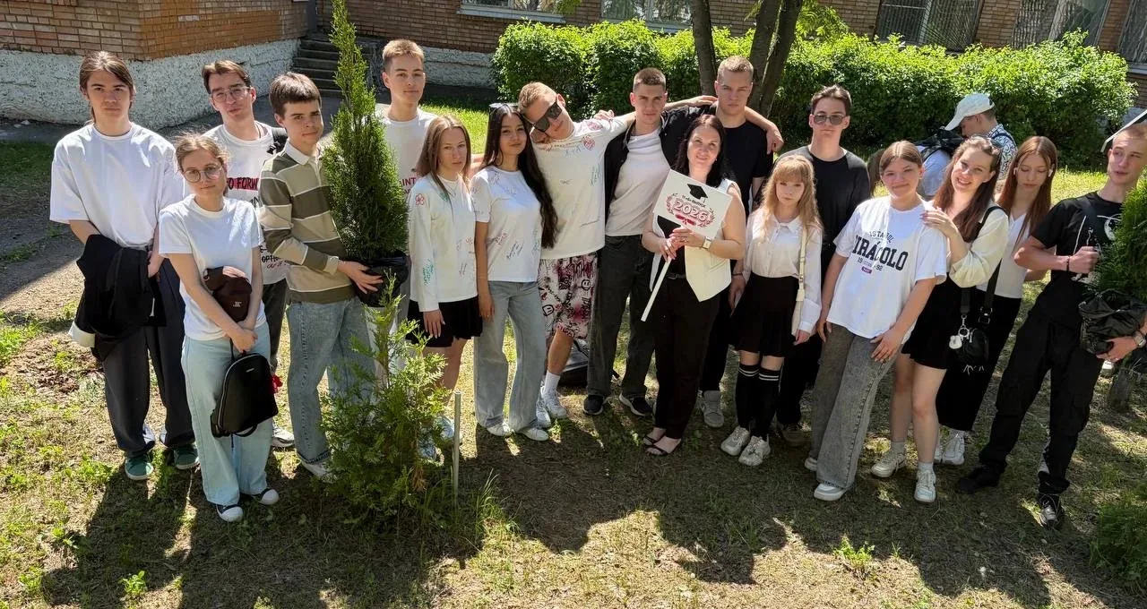 🌳 Корни памяти, ветви будущего  Сегодня для 11 «Б» особенный день. Он не про экзамены и не про оценк