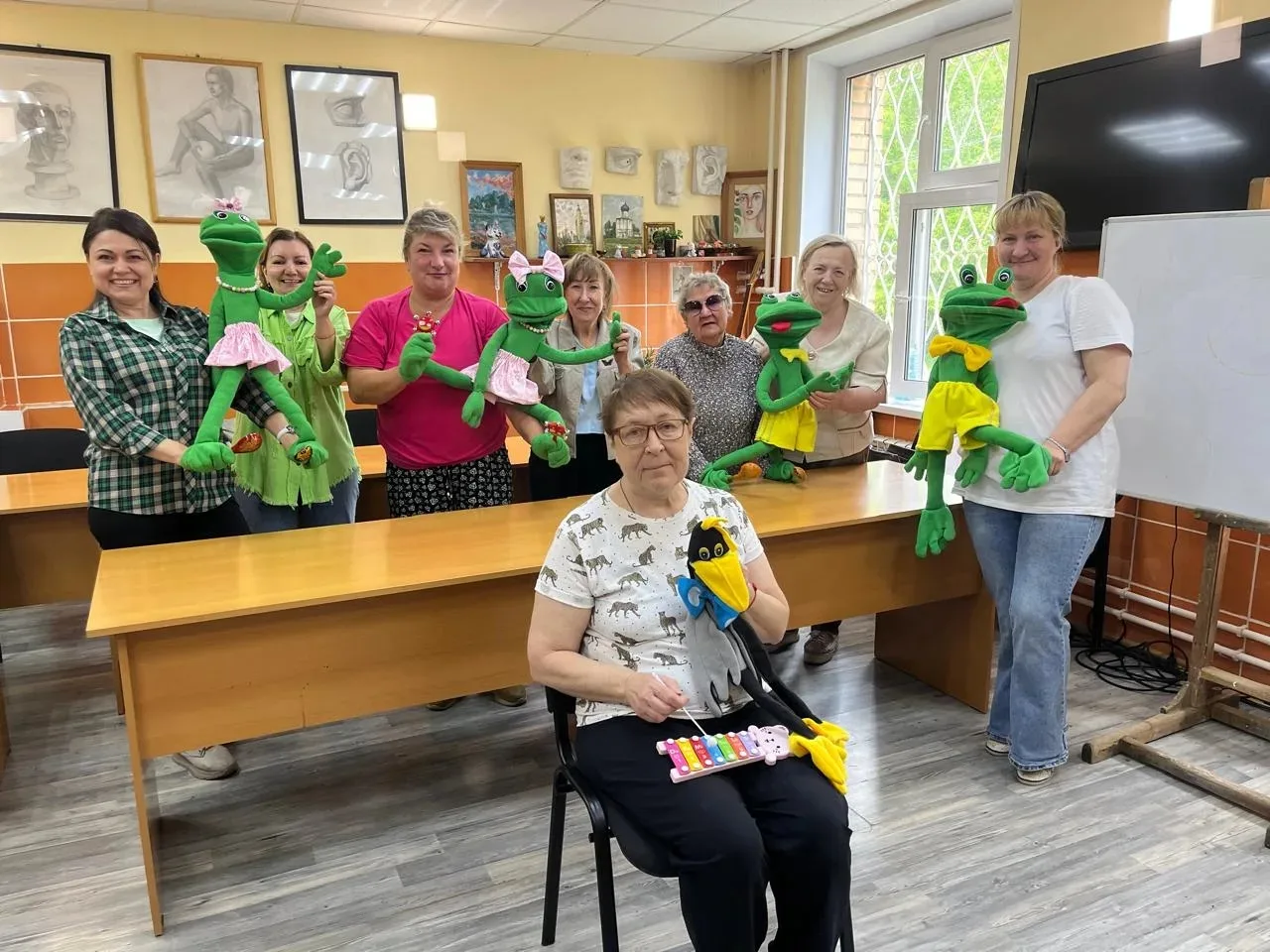 💚 Пока за окном вовсю поёт лето, в нашей студии декоративно-прикладного творчества "Кр...