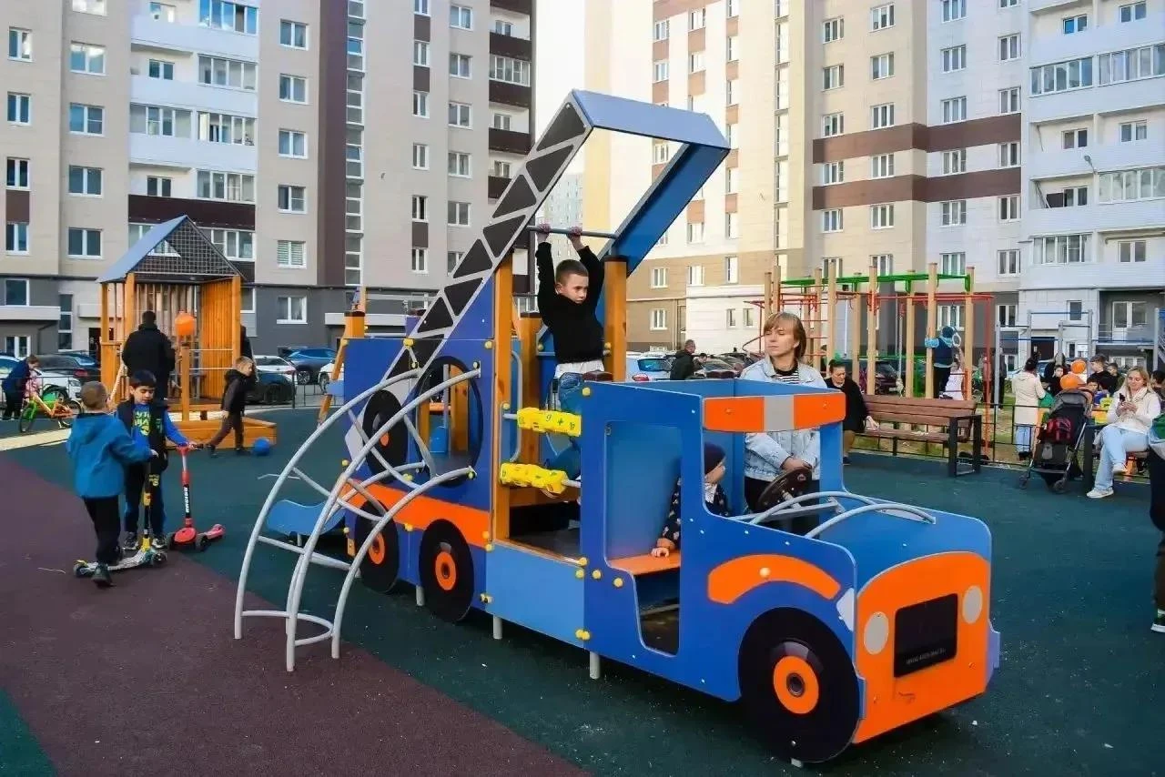 Губернатор Виталий Королев сообщил о завершении приема заявок от муниципалитетов на уча...