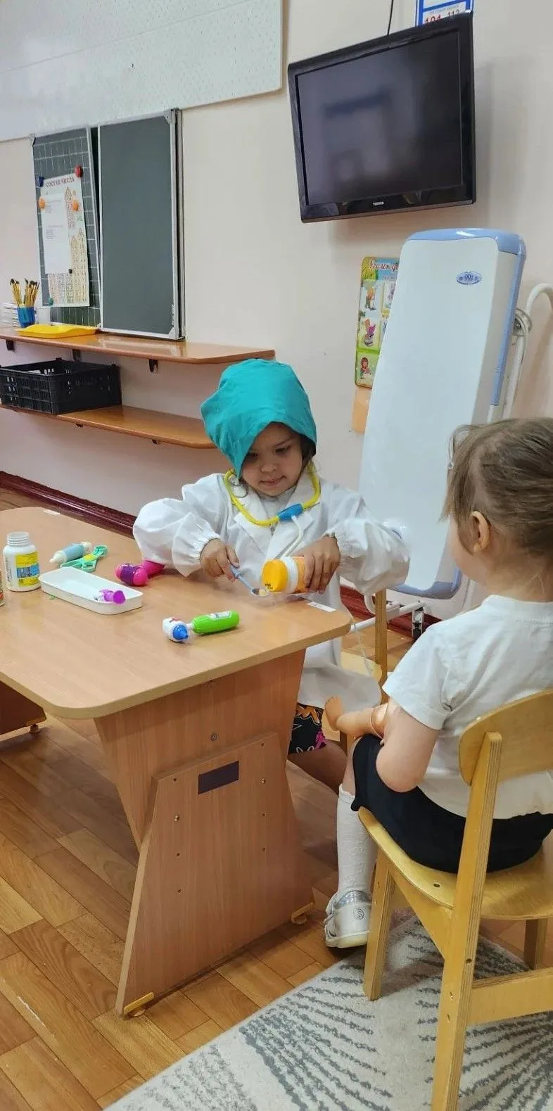 Сюжетно-ролевая игра «Больница» 🏥 — одна из самых любимых у дошкольников. Для ребенка ...