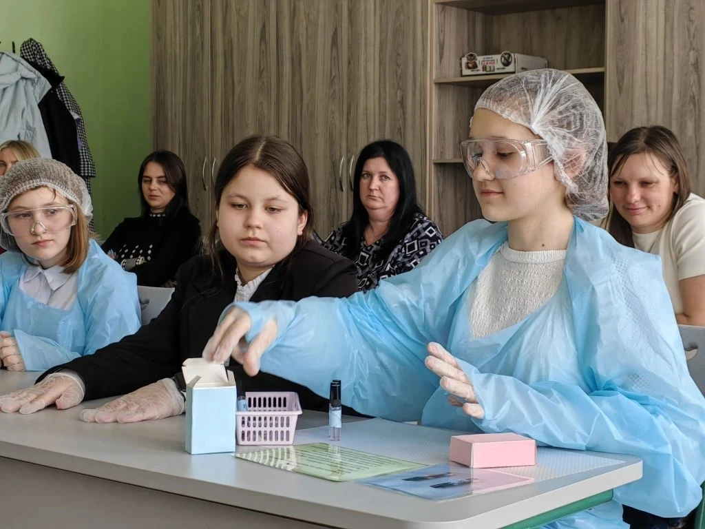 ✨18 марта в МБОУ «СШ №10 с УИОП» состоялась деловая игра в формате «фабрика процессов».   Мероприяти