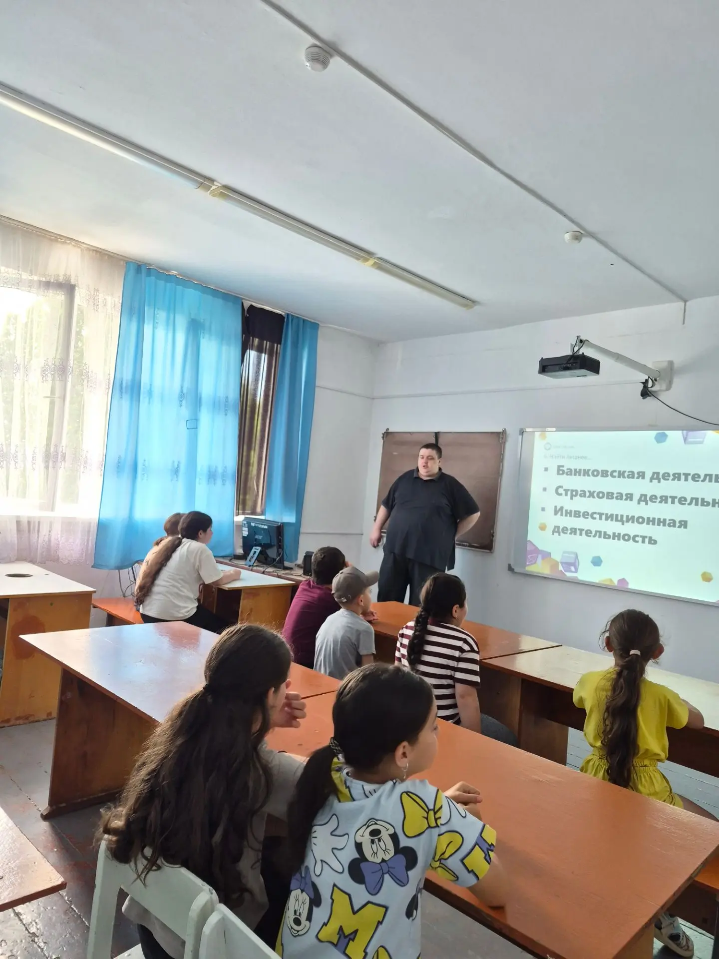 🧜Сегодняшний день в нашем лагере был по-настоящему насыщенным! 💪📊

🎨Утро началось с важного дела