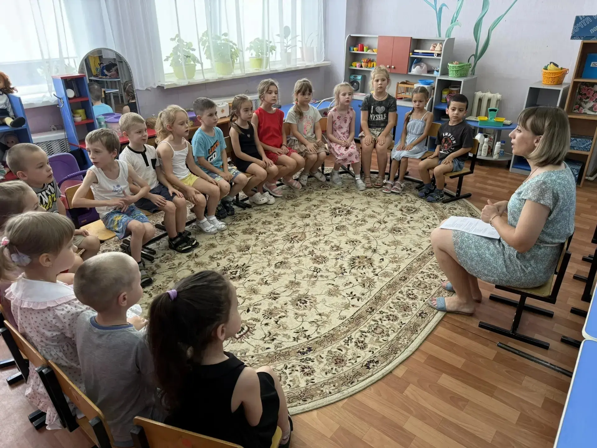 В группе «Веселые друзья» прошло тематическое занятие, посвященное первому дню июля, который в народ