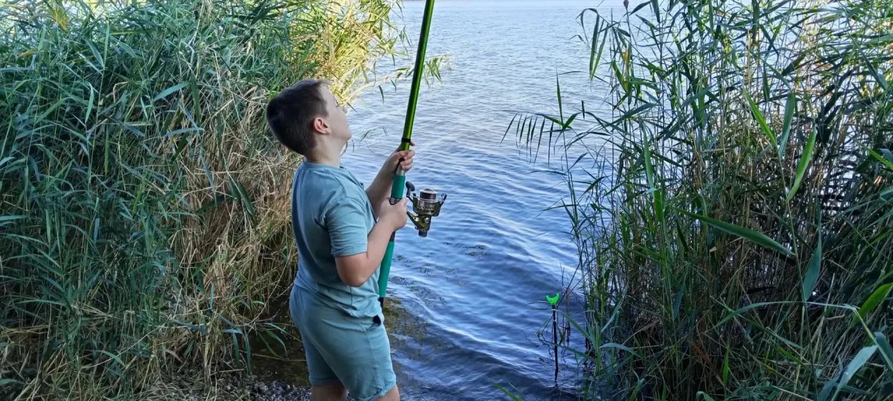 Саня сегодня был на рыбалке