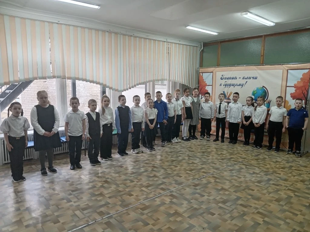 💫Учебные будни начались с торжественной линейки, на которой присутствовали 6 «Б», 7 «А» и 2 «К» клас