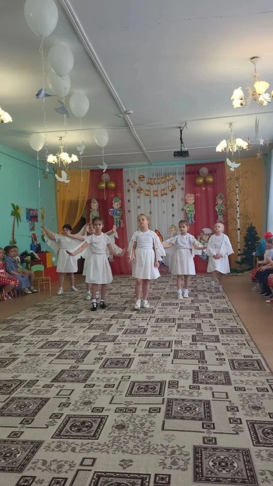 В нашем детском саду прошло торжественное праздничное мероприятие, посвящённое Дню Победы. В этот де