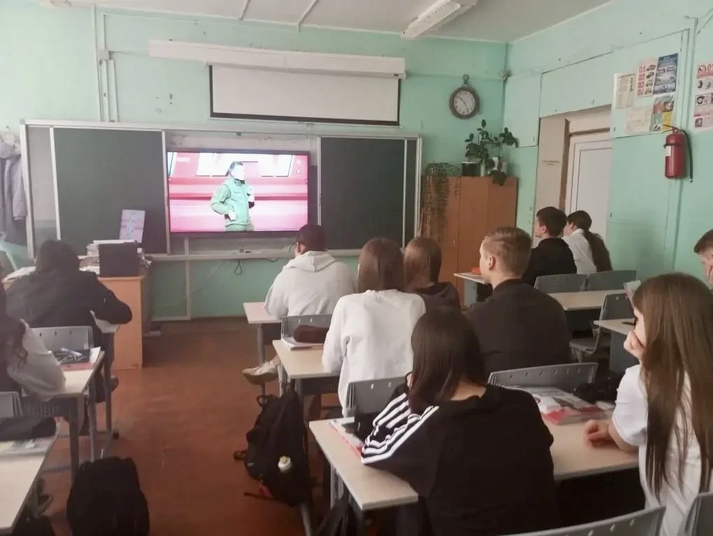 🇷🇺 О героях — серьёзно и откровенно