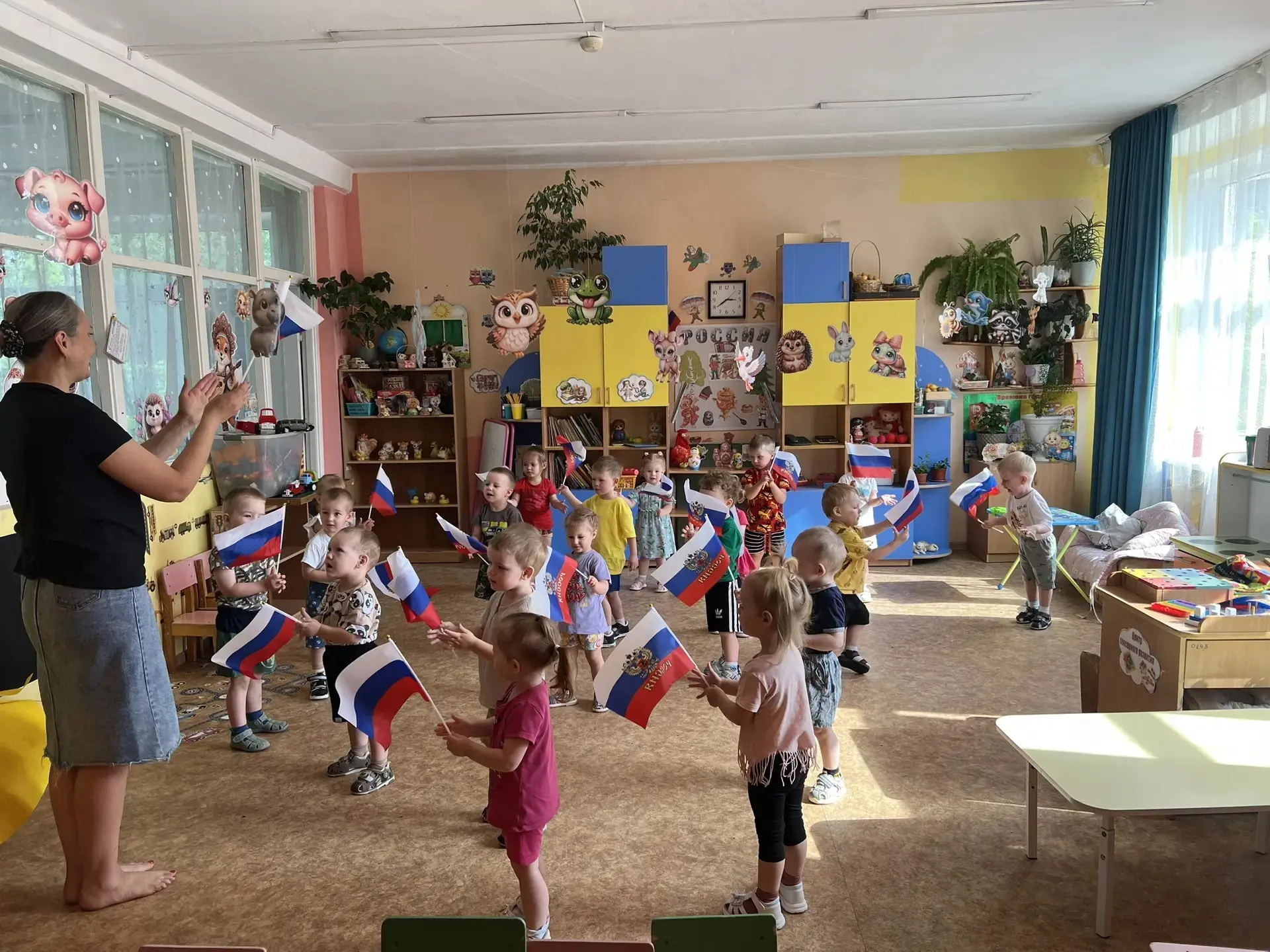Вчера во второй младшей группе прошло игровое музыкально - познавательное развлечение,  посвященное 