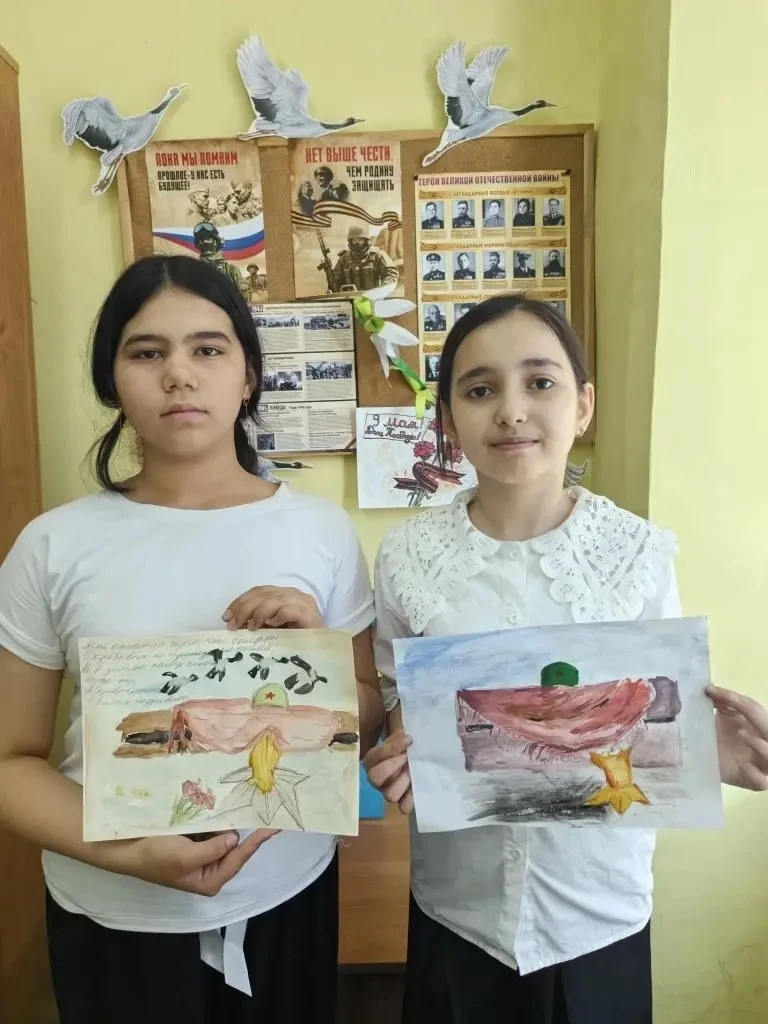 Сердцем к подвигу: «Вечный огонь» в детском творчестве  В Домодедовской школе №1 прошла трогательная