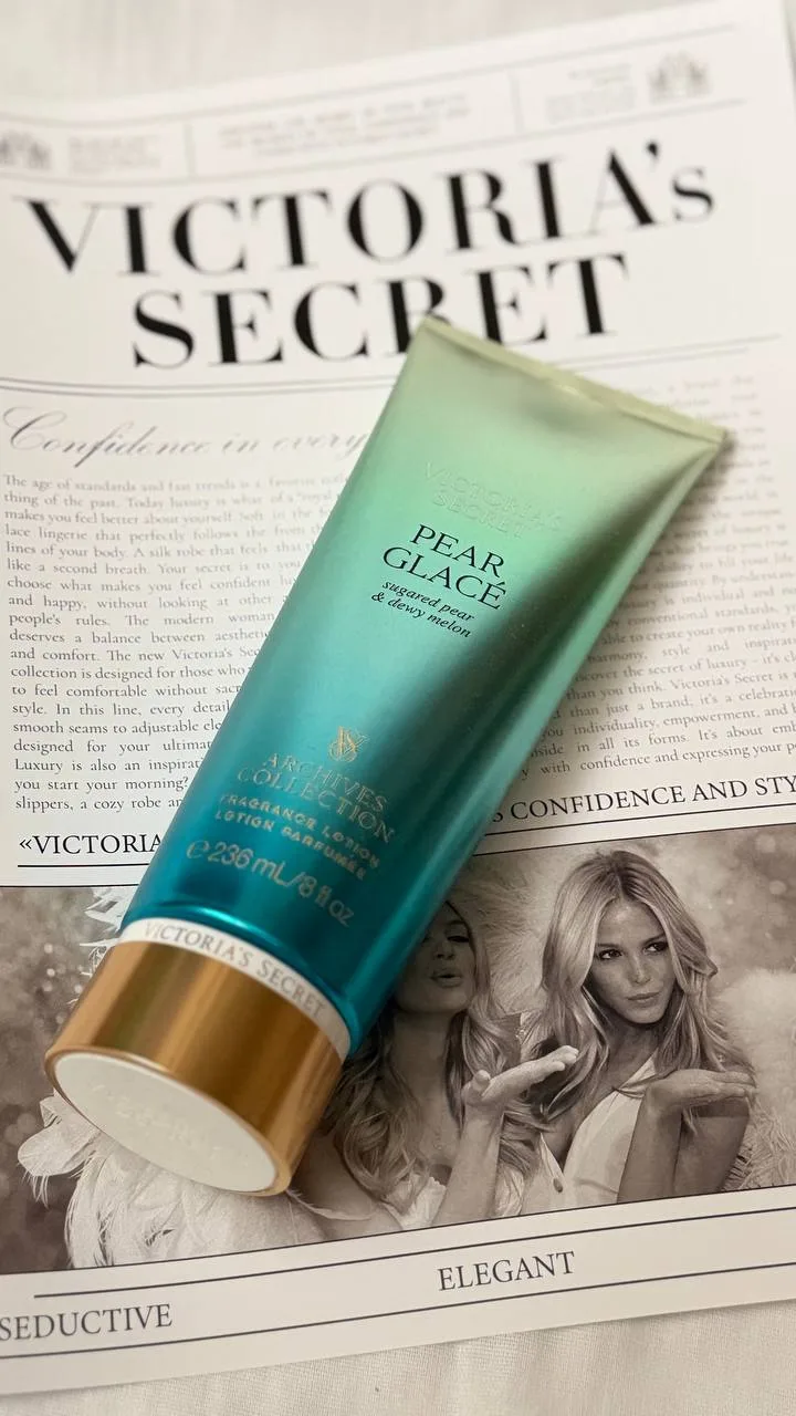 VICTORIA’S SECRET 

Лосьоны

Запахи:
 Pear Grace - фруктовый. Сладкая груша и дыня.
 Mango Templatio