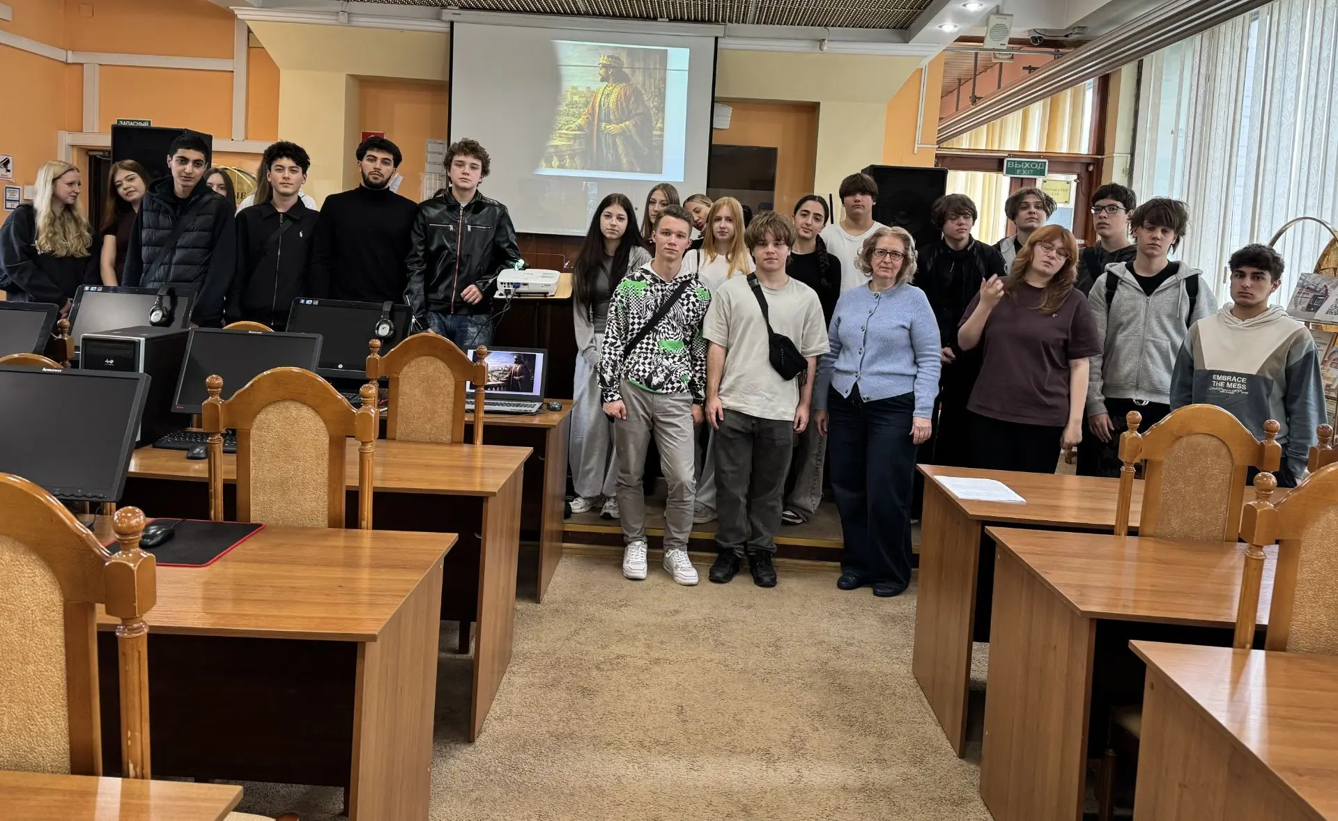 28 сентября студенты Правового колледжа Российского университета транспорта (МИИТ) по н...