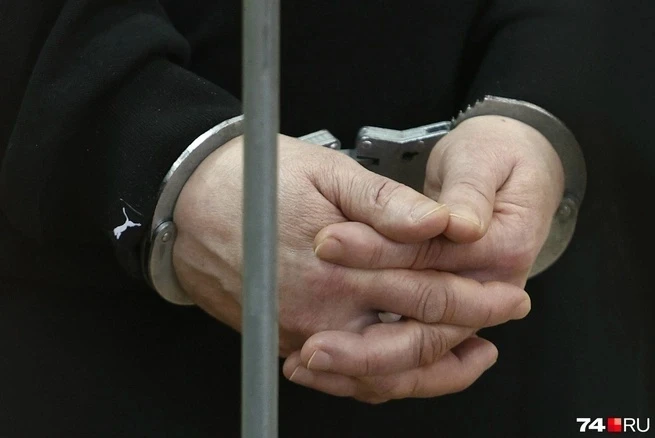 На Лесобазе в Тюмени обнаружили два трупа, они пролежали в квартире 10 дней😰