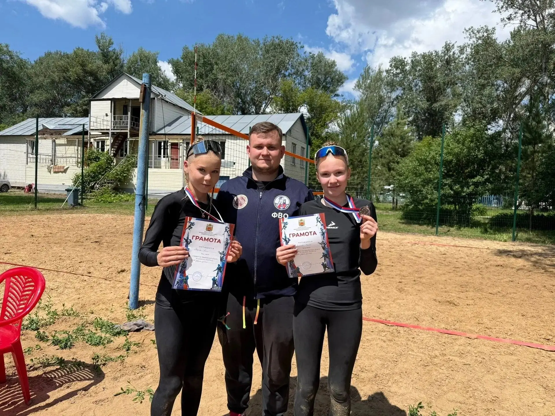 🏐🏆 Будущее оренбургского волейбола: определены победители Первенства области в трех возрастных кат