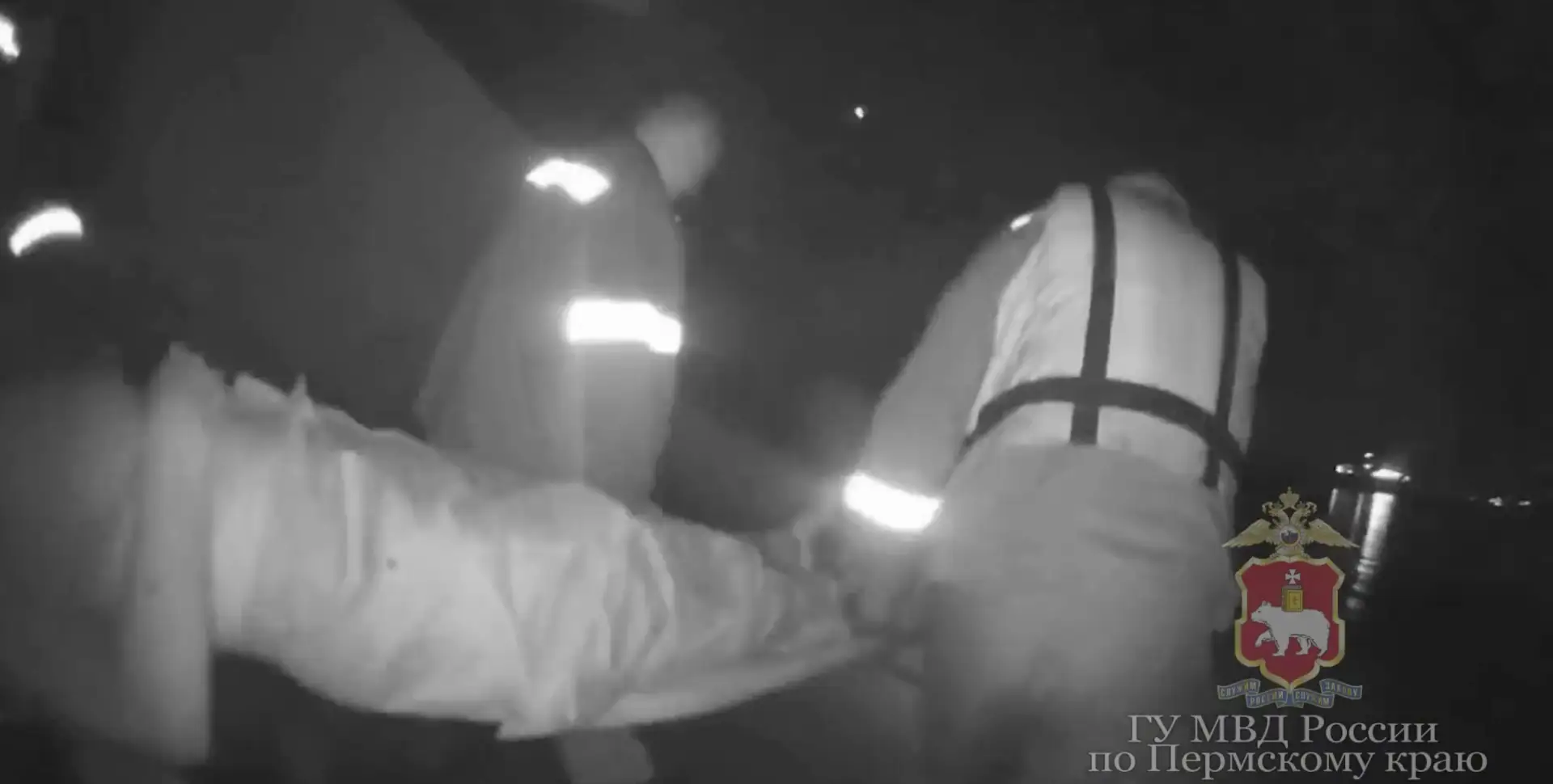 В минздраве рассказали о состоянии упавшей с моста в Каму девушки
