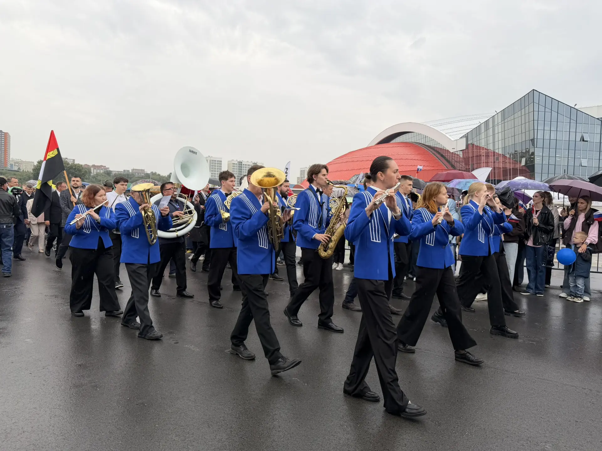 Наши педагоги — в центре городского праздника! 🎉