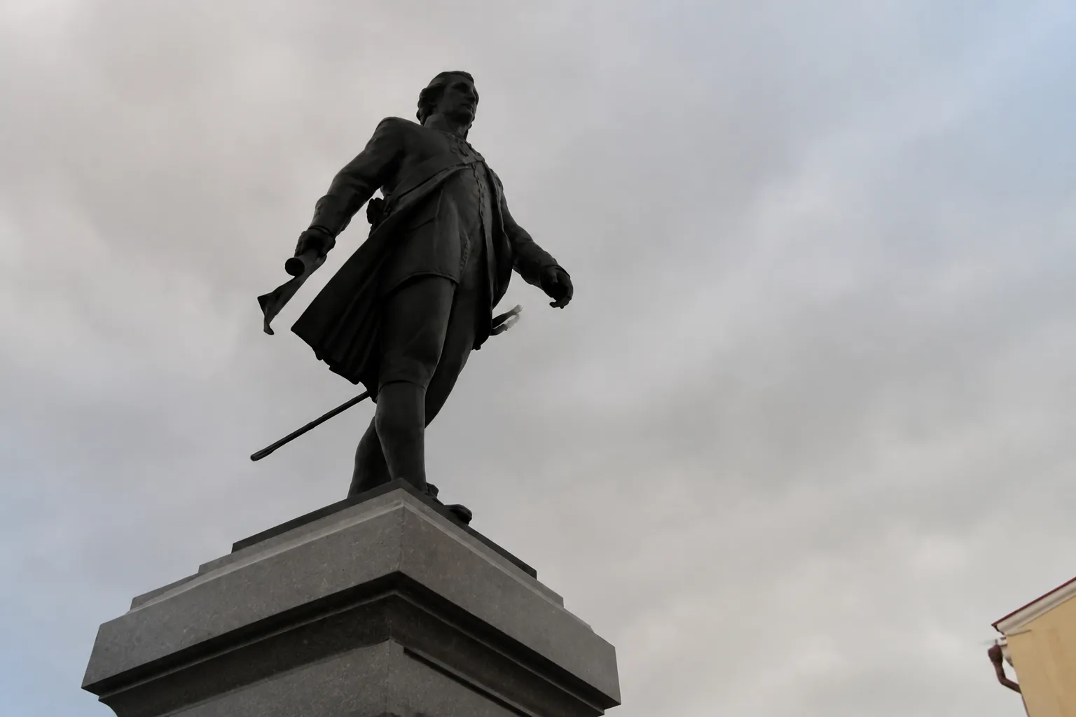 🎉 Сегодня — день рождения Гавриила Державина! 🇷🇺  

14 июля (по новому стилю) 1743 года родился в