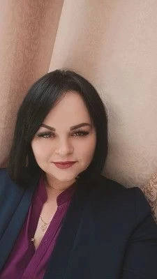Сегодня свой день рождения отмечает Вараксина Наталья Юрьевна, директор  МОБУ ООШ №18 с...