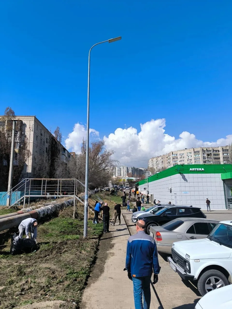 🧹 Сотрудники «Концессий» вышли на весеннюю уборку Волгограда  В Волгограде стартовал месячник по бла