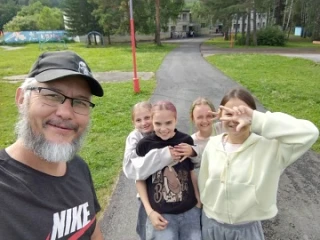 🥇 В период летних каникул каратисты Дворца детского творчества под руководством тренер...