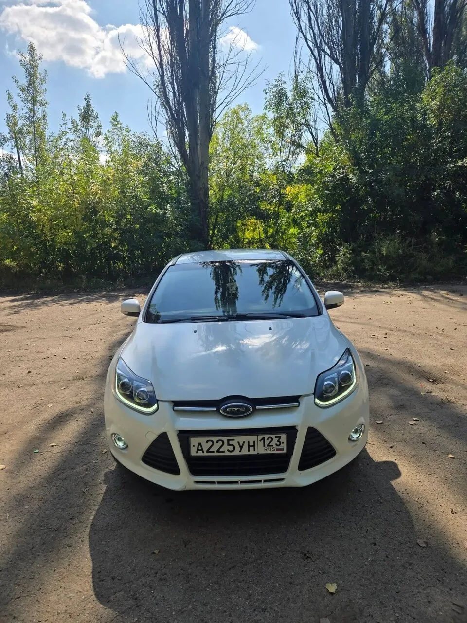 Продам Ford Focus III, 2011 года, б/у, механика, 1,6, 950 т.р.