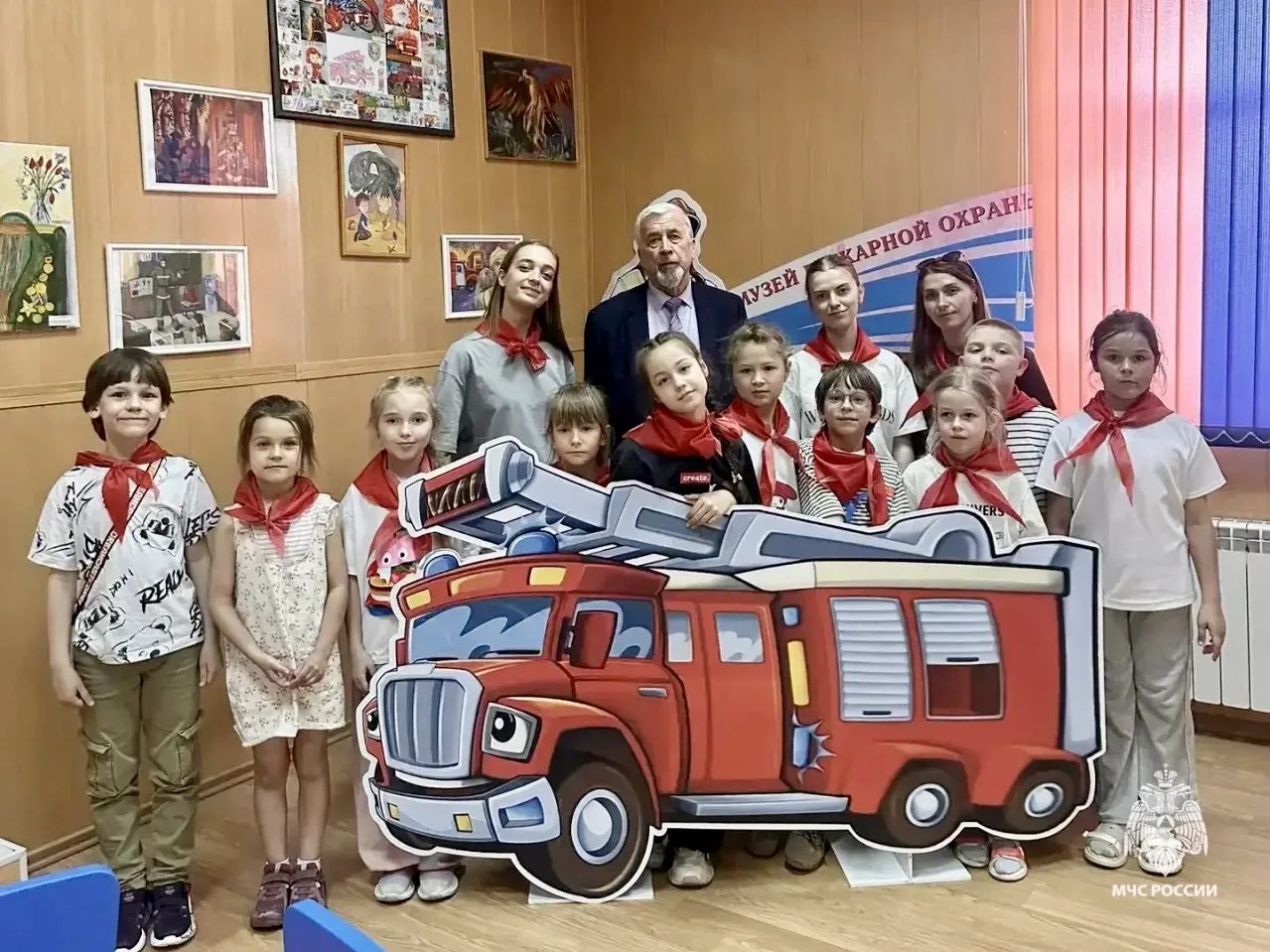 Летние каникулы с пользой в музее пожарной охраны МЧС Ставрополья

👧В музее пожарной охраны МЧС Ста