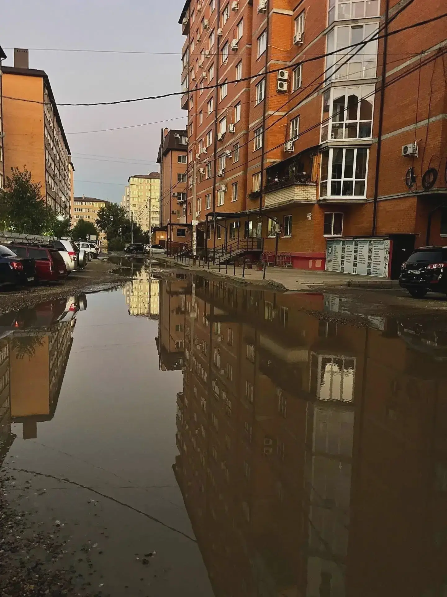 💧 Лужа на Мусоргского не уходит третий день