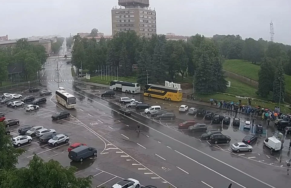 Камера - очередь из Нарвы (Эстония) в Россию https://balticlivecam.com/ru/cameras/eston...