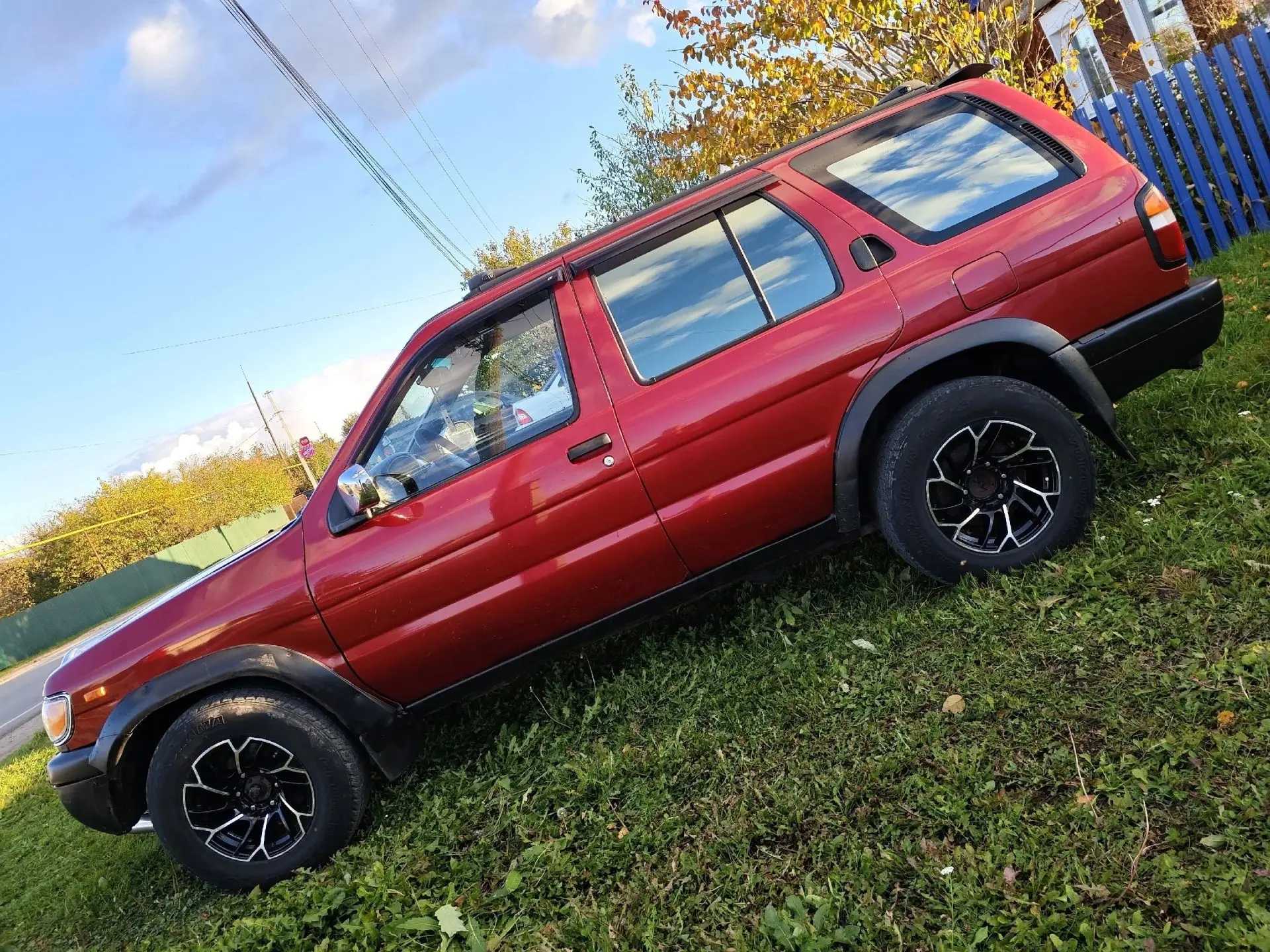 Продам Nissan