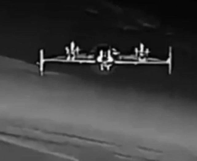 ⚡️«Герани» начали сбрасывать FPV-дроны над Киевом — новая тактика ВС РФ