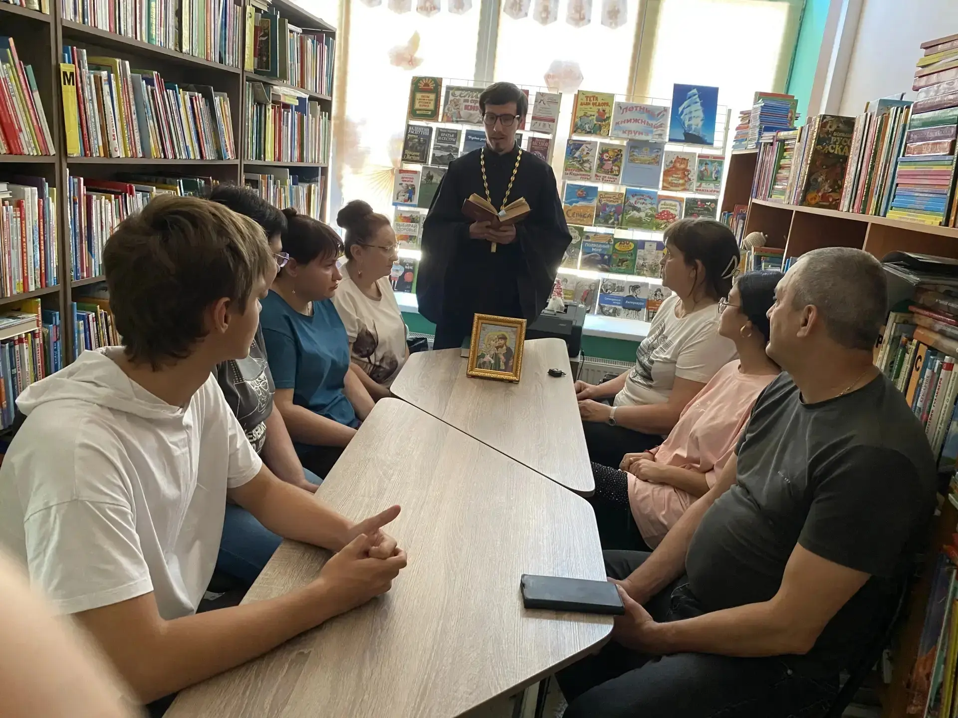 Живое слово мудрости духовной

📌 В рамках празднования Дня семьи, любви и верности в Центральной би