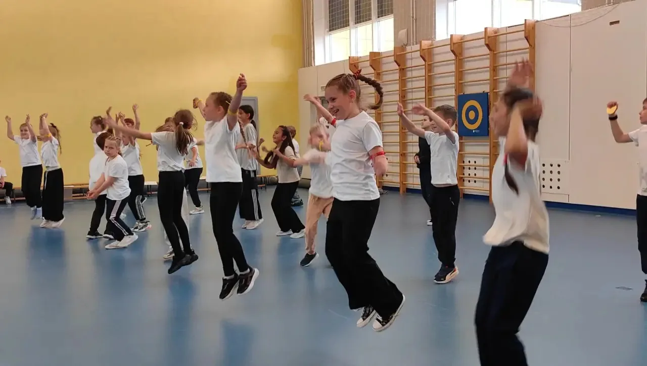 🥎Сегодня в нашем школьном лагере прошла спартакиада «Со спортом дружить — здоровым быть» в рамках а