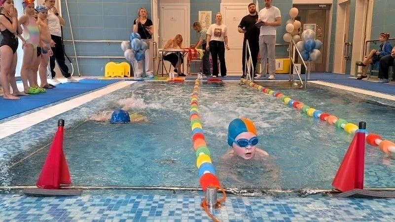 🐬«ДЕЛЬФИНЁНОК»: БОЛЬШИЕ ЗАПЛЫВЫ МАЛЕНЬКИХ ЧЕМПИОНОВ!    🌊В бассейне нашего дошкольного отделения № 3