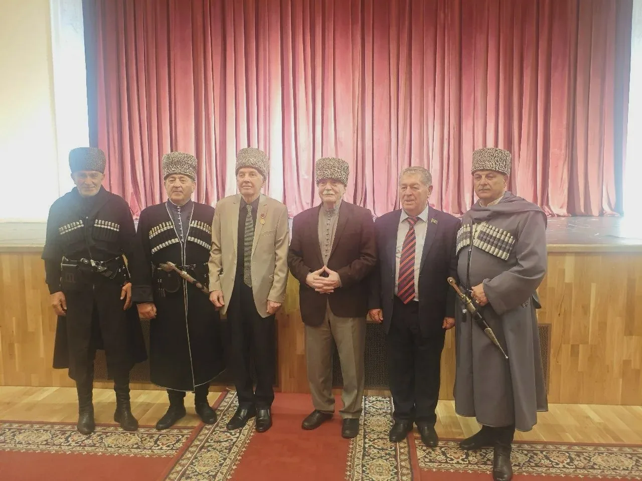 Главные темы свежего номера «МН»