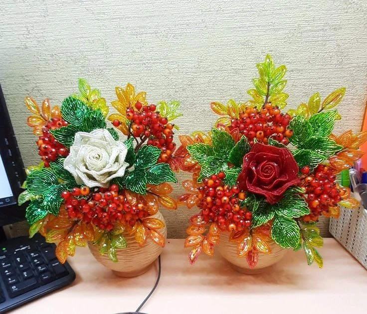 Осенние краски в бисерной флористике 🌻