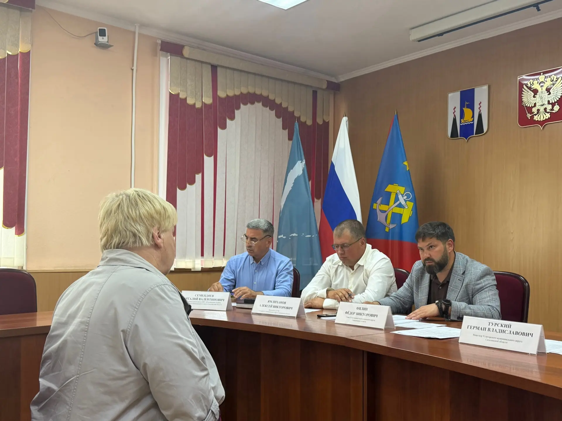 Каждый месяц встречаюсь с жителями — как в наших сёлах, так и в городе. В этот раз провёл личный при