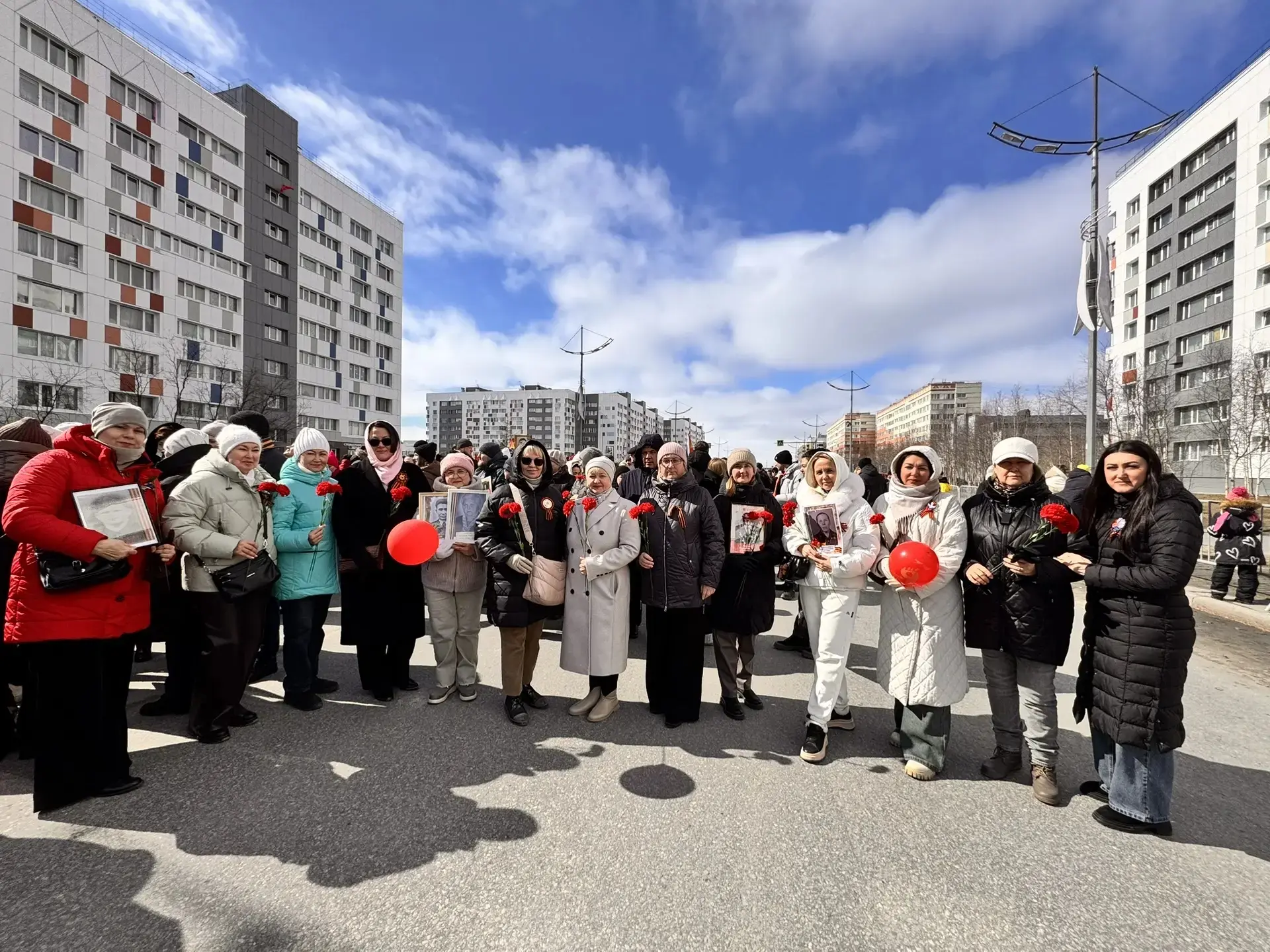 📸 Педагоги школы — на городском параде  9 мая коллектив школы принял участие в торжественном параде,